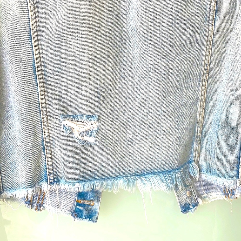 Free People Distressed Cropped Denim Jacket Boho Lined | Women’s S | NWT - Picture 4 of 4